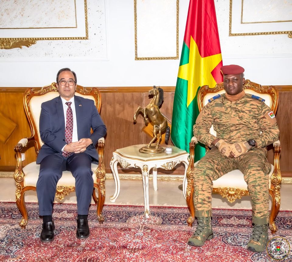 Etats-Unis-Burkina Faso : Le sous-secrétaire d’Etat américain pour l’Afrique de l’Ouest échange avec le Chef de l’Etat