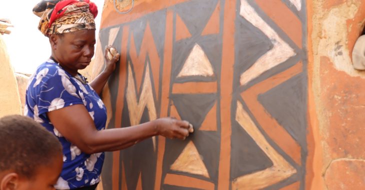 Peinture muraille de Tibélé: quand le modernisme prend le dessus sur la tradition