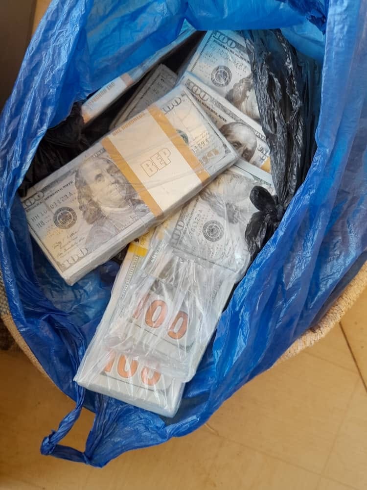 Ouagadougou: 1 million de dollars en faux billets saisis