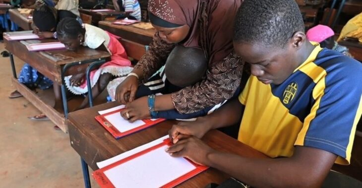 Bobo Dioulasso : Les personnes malvoyantes et aveugles à l’école du braille