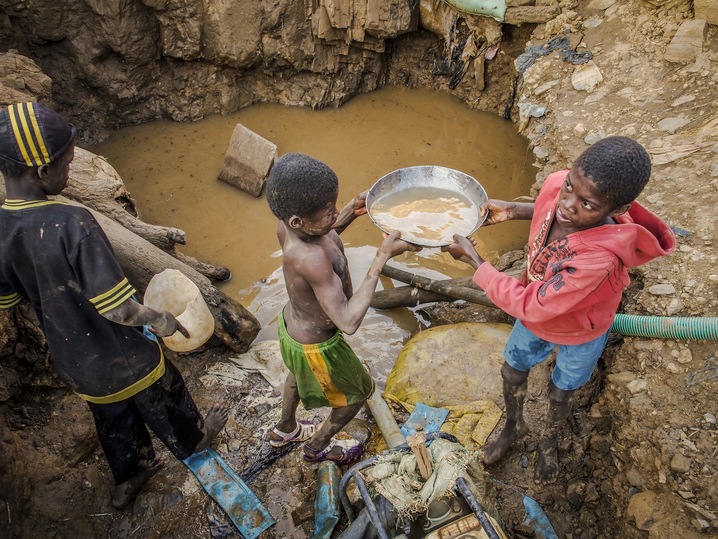  Le travail des enfants sur les sites d’orpaillage