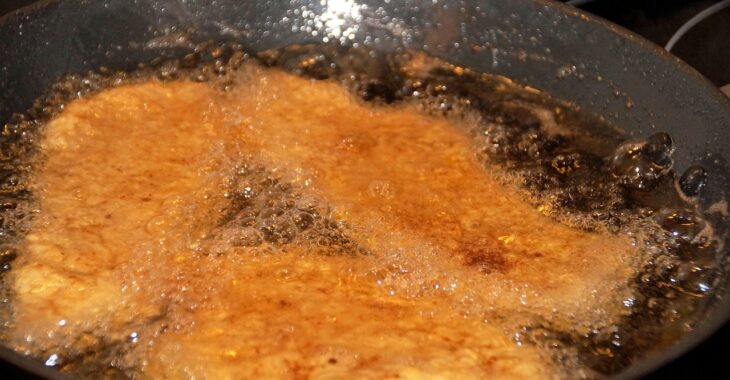 les dangers de l'huile déjà utilisée pour frire des aliments