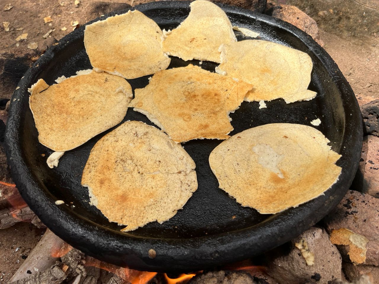 A la découverte du San-sa ou boussan touba, spécialité culinaire bissa