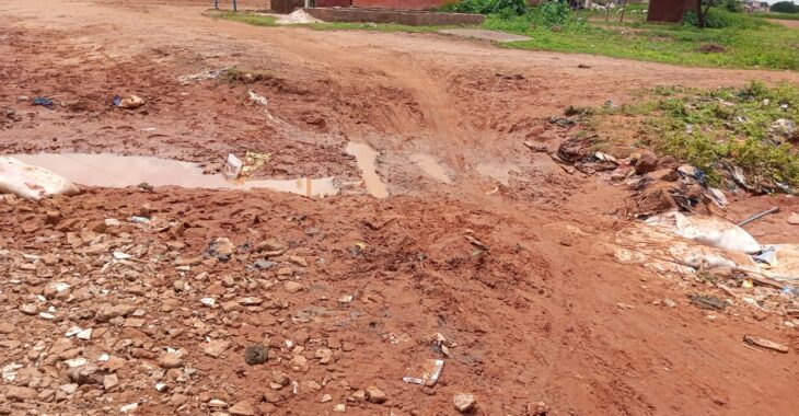 Bobo Dioulasso: quand les eaux de pluie rendent la vie impossible aux riverains et usagers