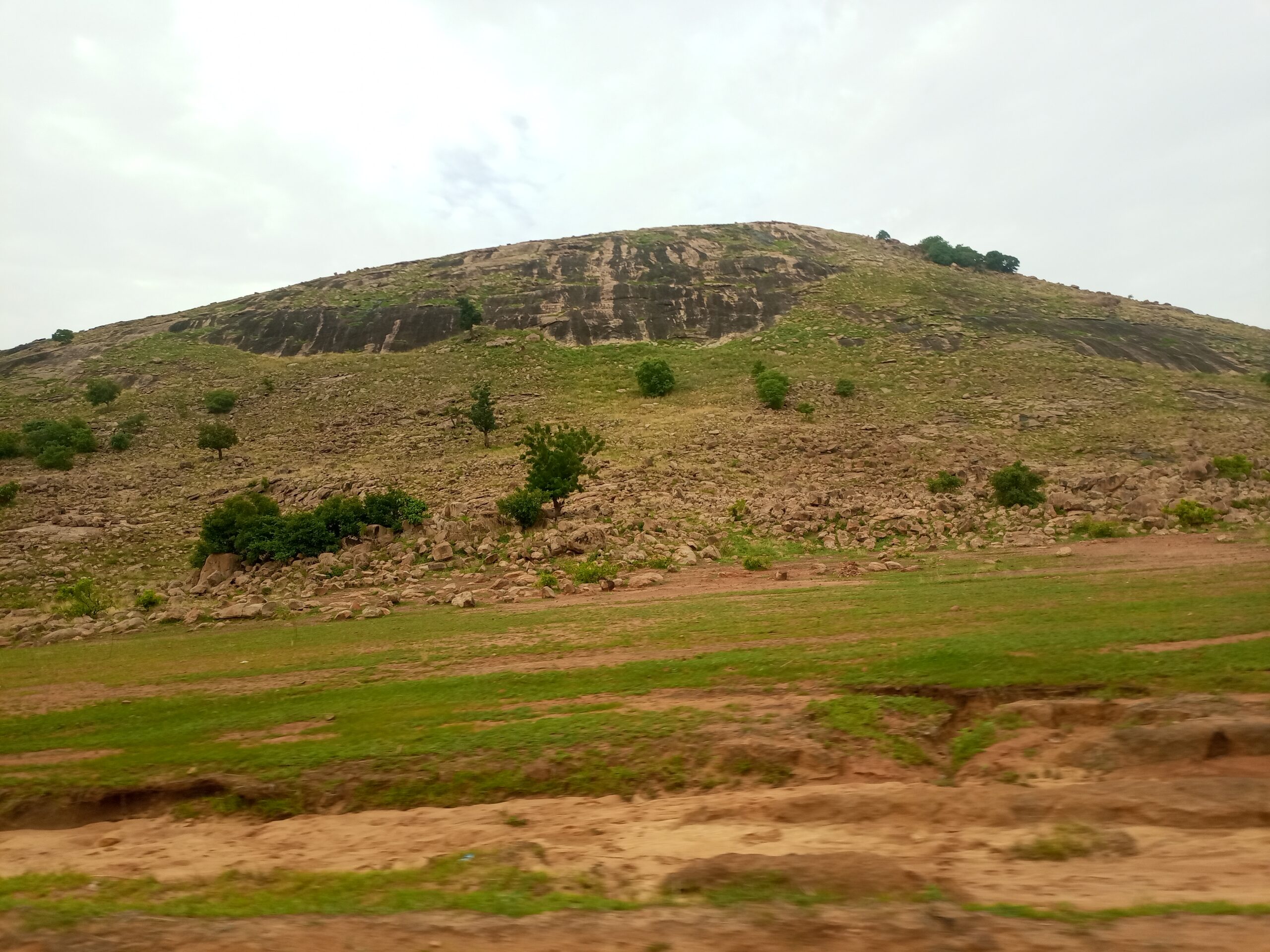 Garango: Sacrifices et miracles sur la colline du Boulgou