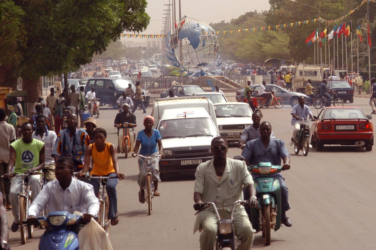 A pied à Ouagadougou, le calvaire des piétons