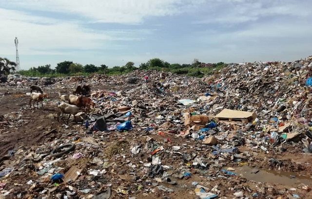 Le centre d’enfouissement des ordures de Ouagadougou, un cauchemar pour les riverains