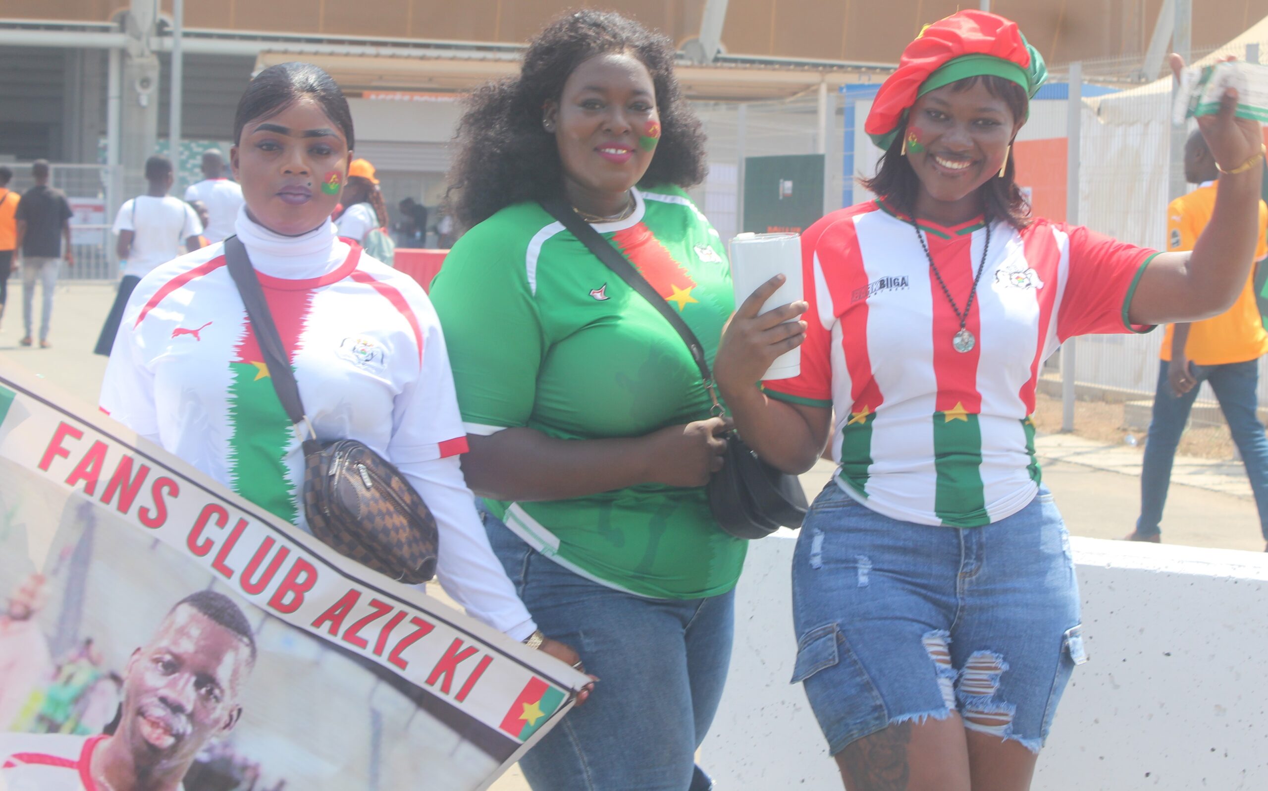 CAN Côte d’Ivoire 2023 : comment des supportrices burkinabè vivent leur passion dans les stades