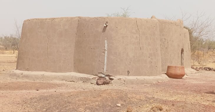 Habitat traditionnel nuni: des maisons différentes de celles que l’on a l’habitude de voir