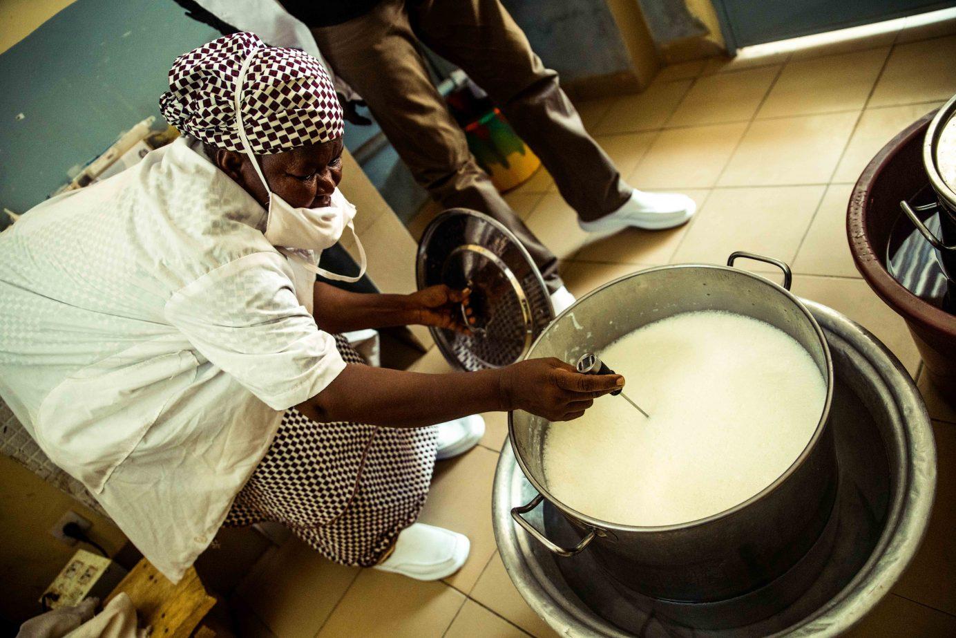 🎧A Dori, Adama Dera fabrique le yaourt de la résilience