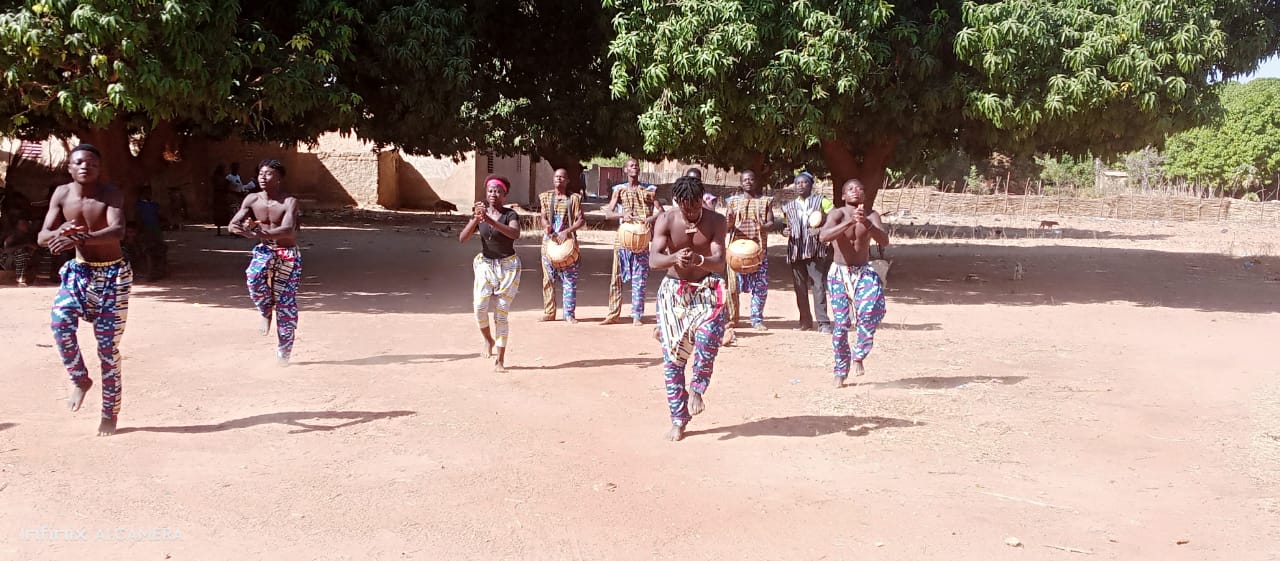 Yipéné choc de Réo : Une troupe pour perpétuer un riche héritage culturel