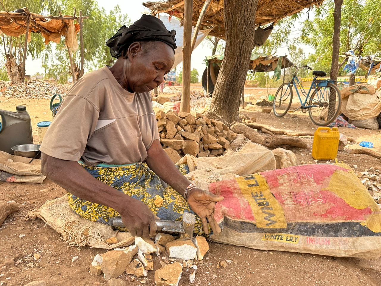 🎧Le gravier de l’espoir pour des veuves de Koudougou
