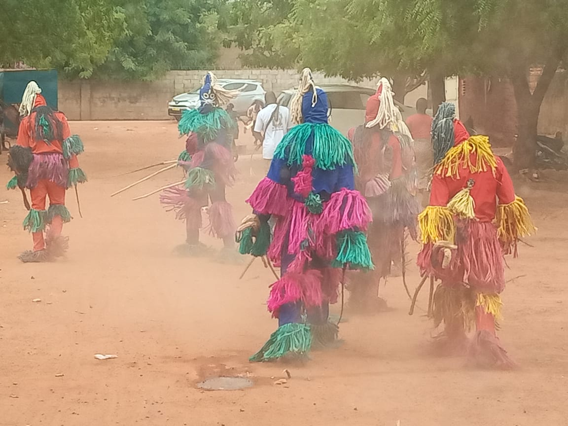 Masques de Kuinima:  un concentré de mystères et de rôle social