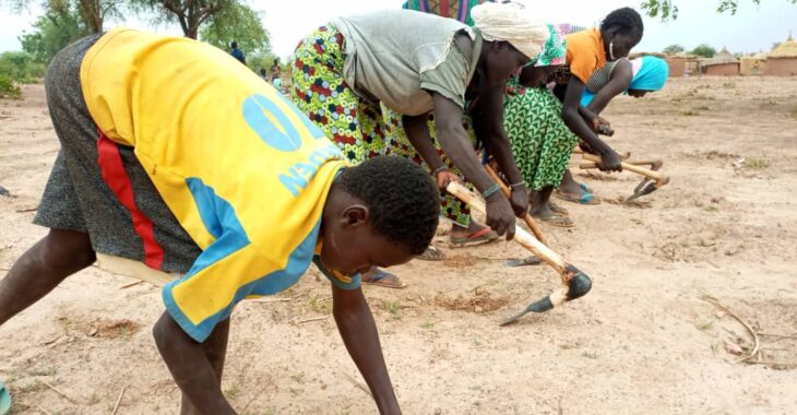 Burkina Faso : dans le village de Lindi, la pluie est le dernier espoir des personnes déplacées