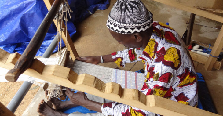 Reconstruire sa vie grâce au tissage traditionnel