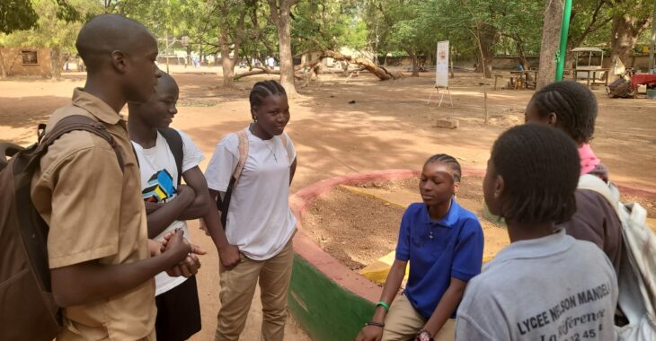 Coiffures uniformes dans les écoles du Burkina, les élèves sous le même peigne