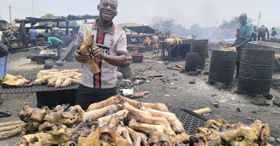 A Ouaga, Bouzout Yaar ou le marché où tout est viande, des pattes aux peaux