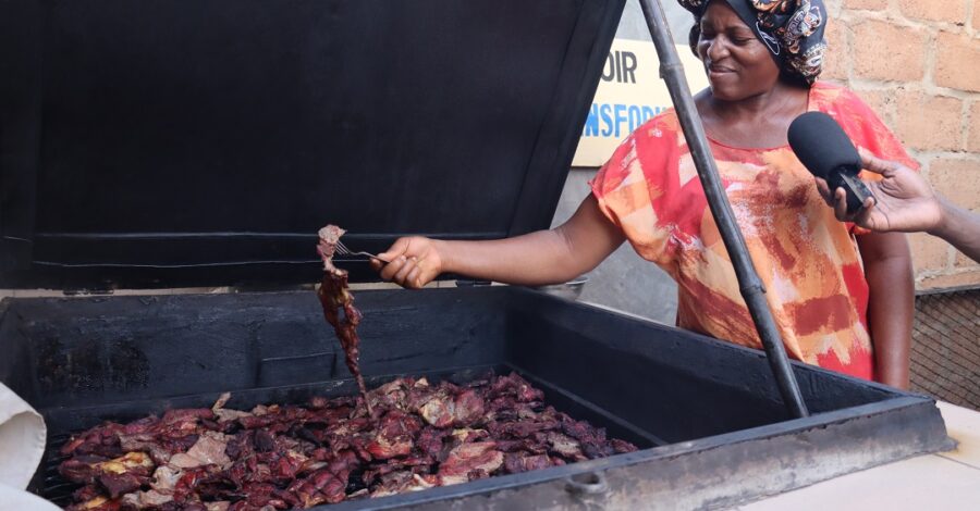 Du bureau au fumoir, le pari audacieux de Mandi Corinne Kaboré