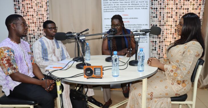 Radio et intelligence artificielle : Alliées ou adversaires de l’information fiable ?