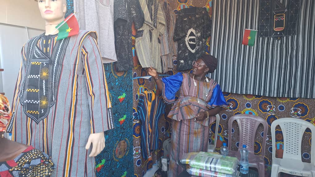 N&rsquo;Djamena, la capitale du Tchad, adopte le pagne faso danfani