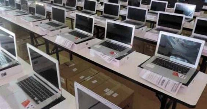Burkina : des étudiants entre joie et doutes sur le projet ‘’ un étudiant, un ordinateur’’
