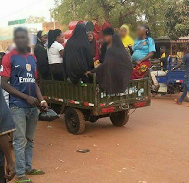 Bobo : conducteur de tricycle, une réponse au chômage des jeunes