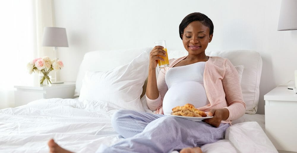 Envies de femme enceinte: « Je réveille mon mari tard pour m’acheter du poulet »