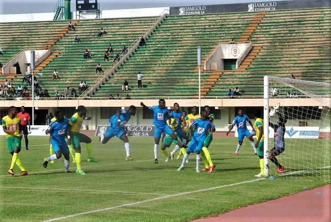 EFO vs ASFA Y : des jeunes tentent de redonner de l’engouement au derby