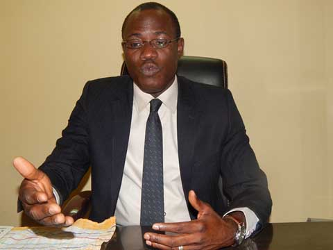 Covid-19  au Burkina : ‘’ L’état d’alerte sanitaire devrait être limité dans le temps “( Pr Abdoulaye Soma)