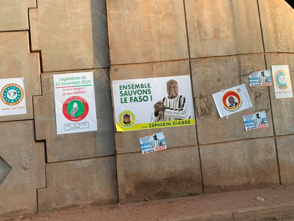 Elections 2020 : mille et une affiches à Ouagadougou