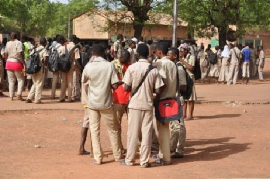 Burkina : des élèves « soûlards » dans les lycées