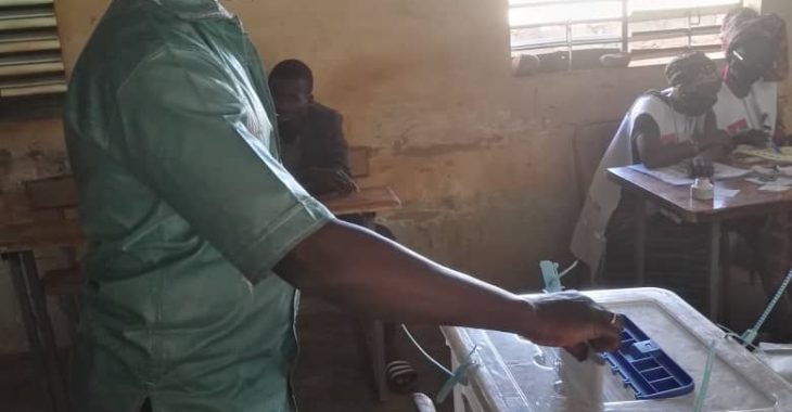 A Kaya, des déplacés votent pour la paix et la sécurité
