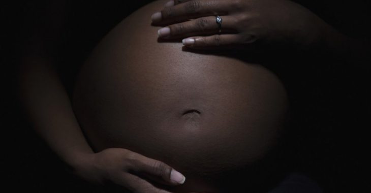 Congés de maternité: ''Les femmes auront le choix entre trois et six mois''