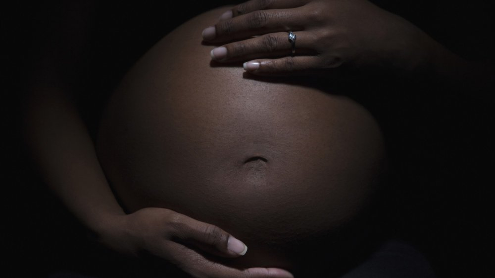 Congés de maternité:  »Les femmes auront le choix entre trois et six mois »
