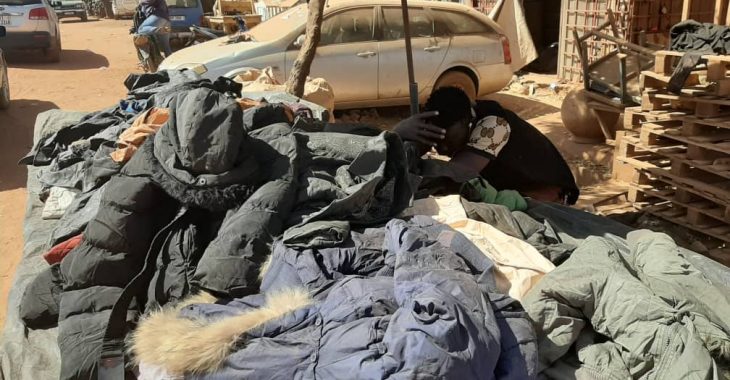 A Ouagadougou, des vendeurs de vêtements chauds déchantent