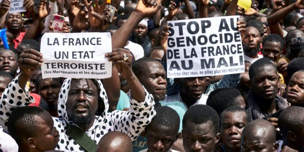 Sahel: des jeunes dénoncent la présence de Barkhane