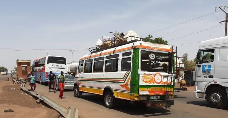 Burkina : timide reprise du trafic interurbain après la levée de la quarantaine