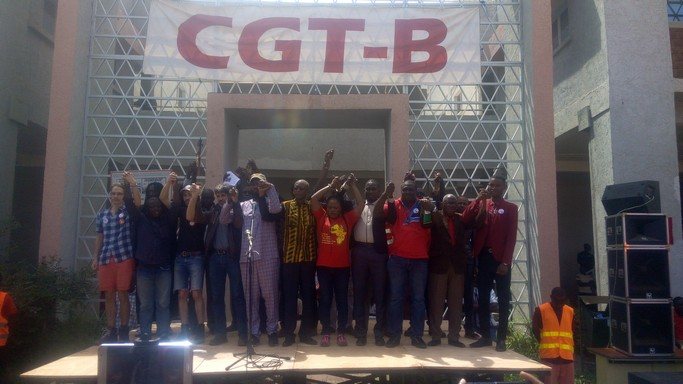 Burkina : plusieurs organisations appellent au départ des armées étrangères
