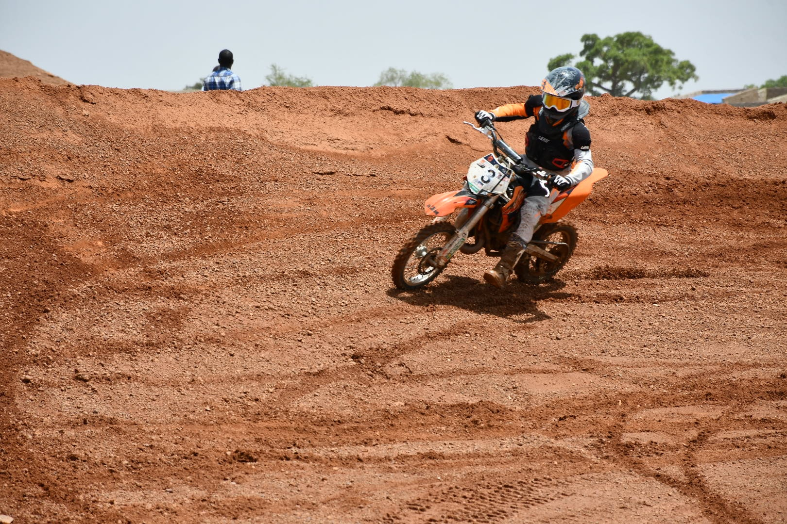 Motocross au Burkina Faso : les jeunes au guidon