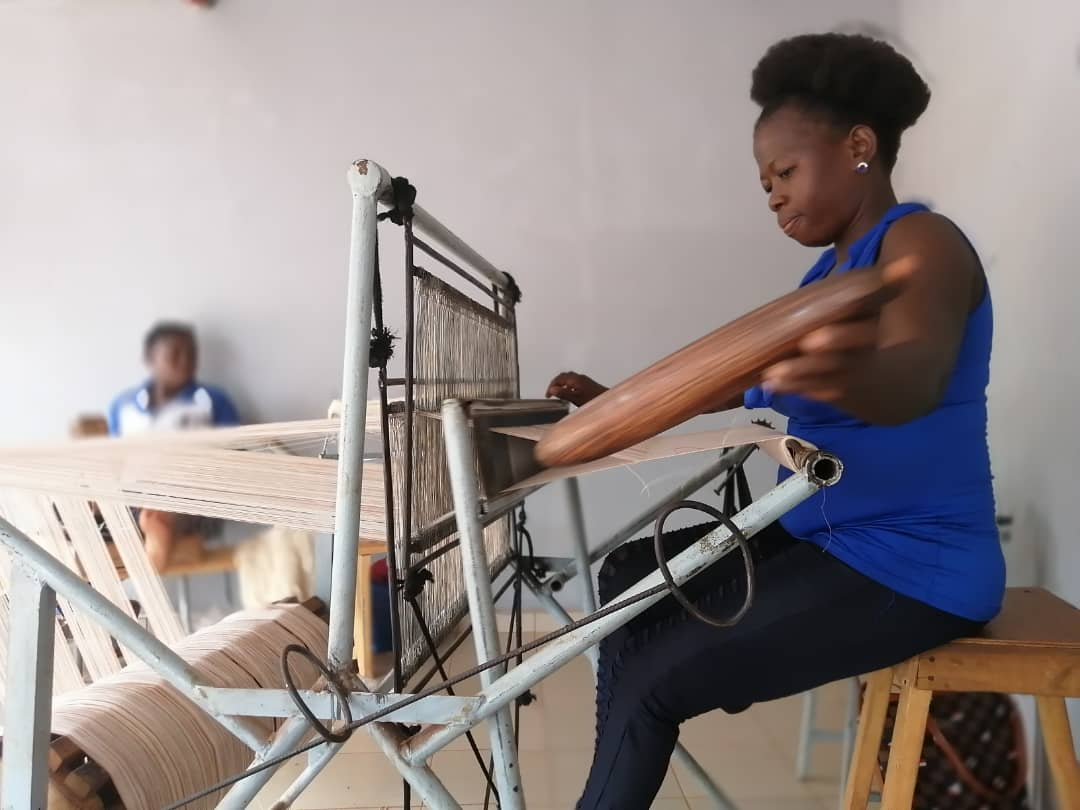 Koudougou : des jeunes vacanciers dans l’industrie du textile