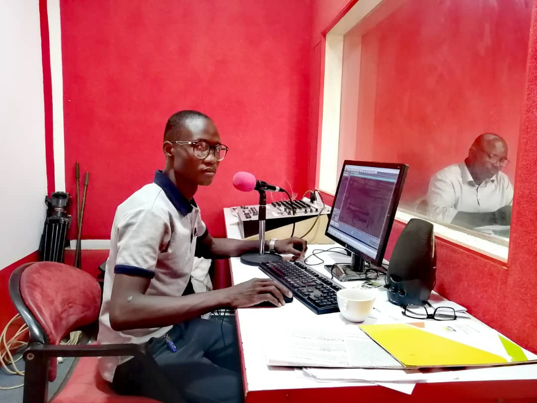 Elections au Burkina : des jeunes journalistes impatients de vivre une première expérience