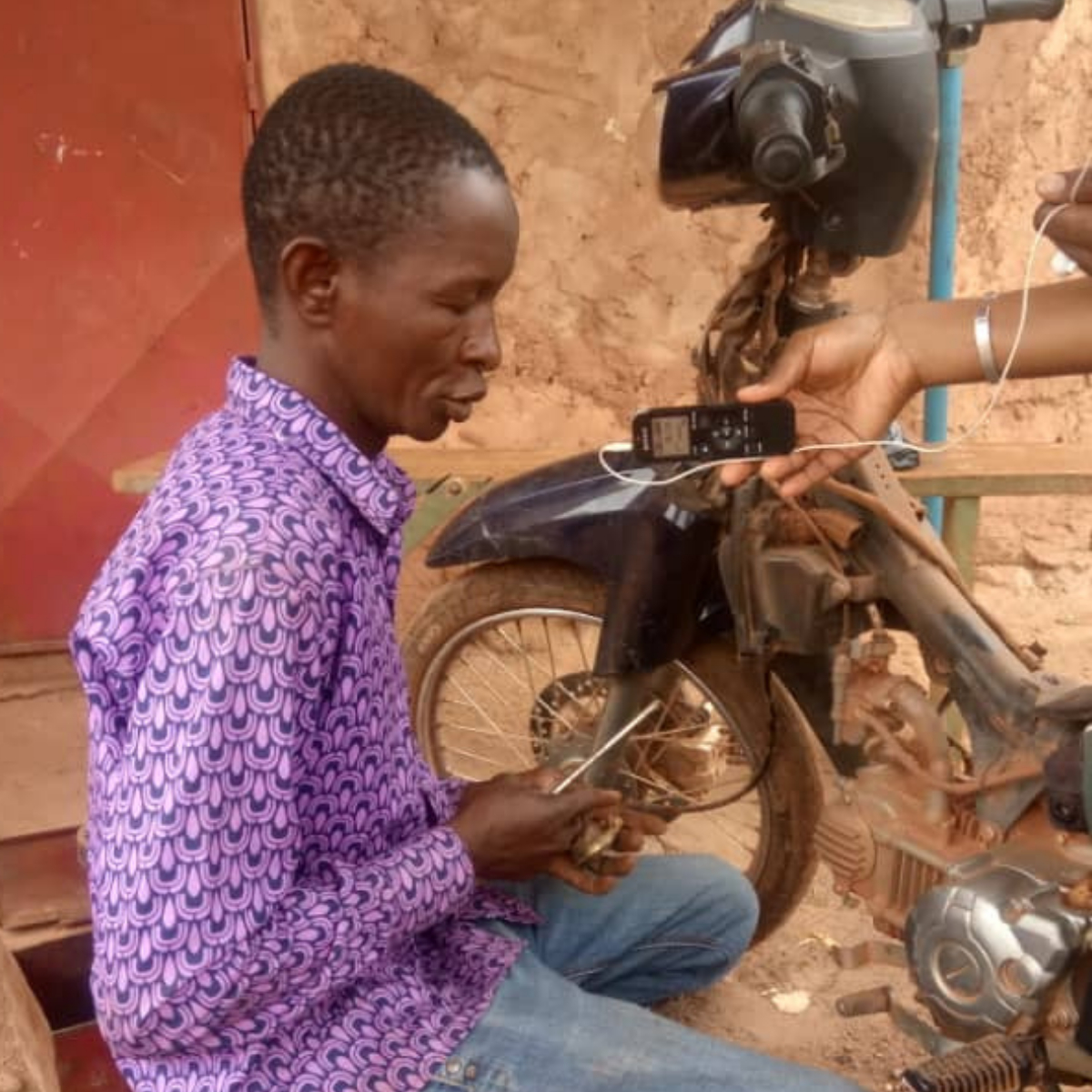 « J’ai perdu la vue mais je pratique la mécanique »