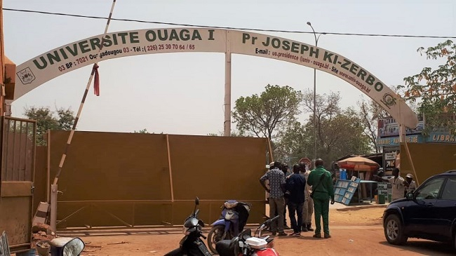 Covid-19 au Burkina : des étudiants frustrés par l’arrêt des cours